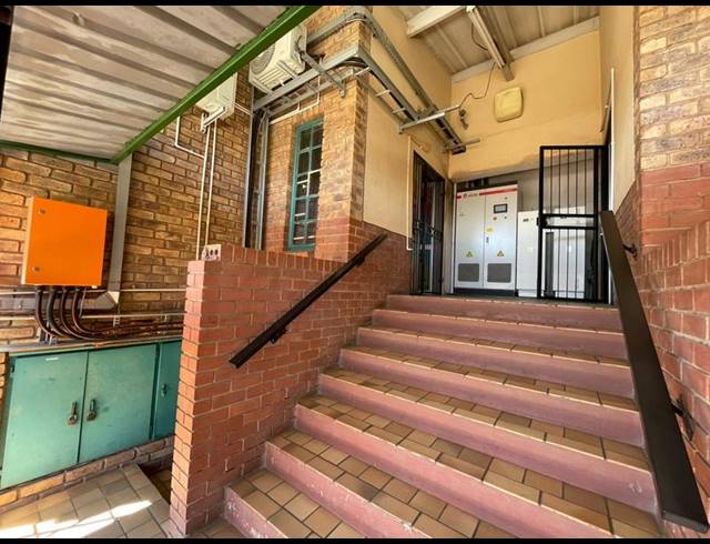 INDUSTRIAL PROPERTY TO RENT IN HENNOPSPARK